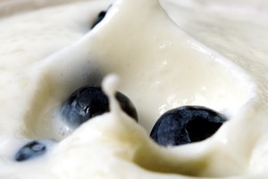 2 probiotic drinks dietitians recommend for seniors with low gut diversity