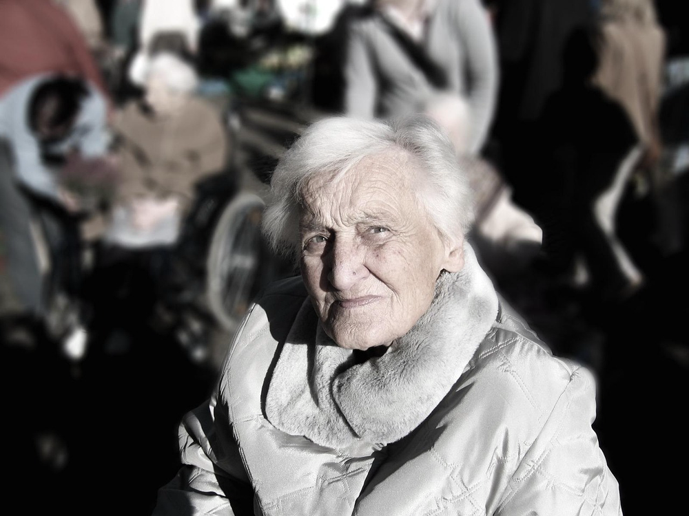6 signs your aging sleep pattern needs professional evaluation